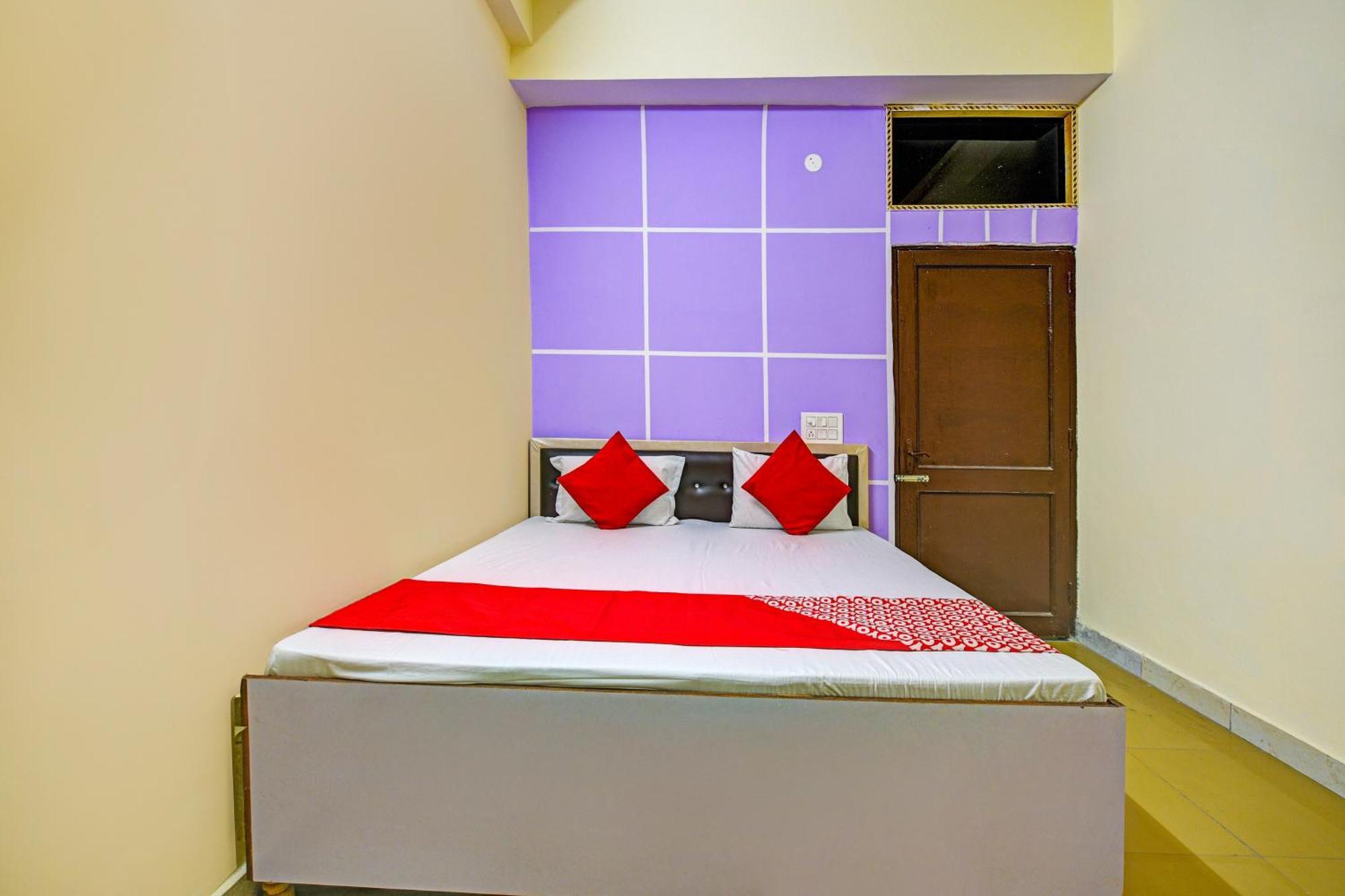 Hotel O Aj Star Hotel Фаридабад Екстериор снимка