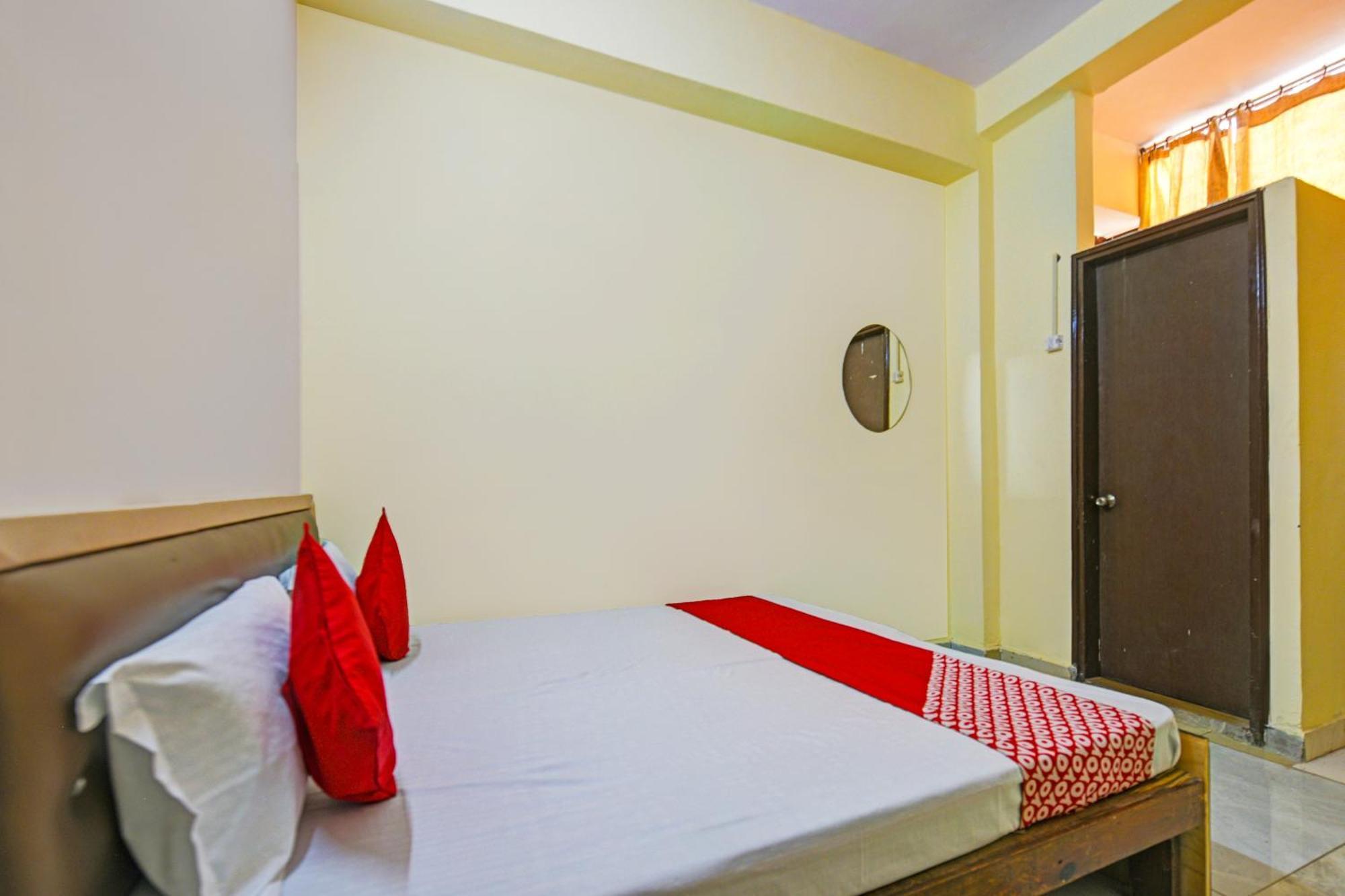 Hotel O Aj Star Hotel Фаридабад Екстериор снимка