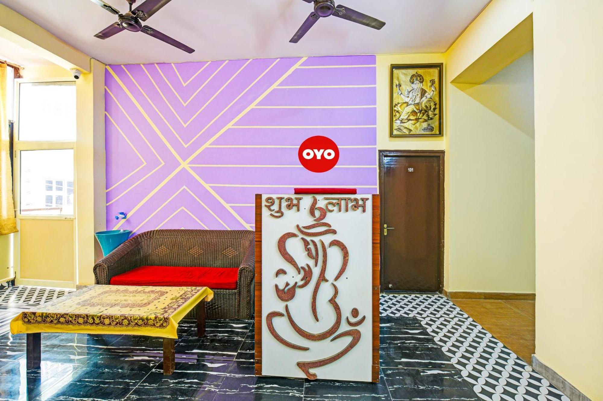 Hotel O Aj Star Hotel Фаридабад Екстериор снимка
